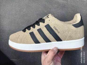 adidas 44: Trainers, size - 44