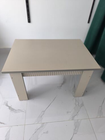 office stol: Jurnal masası, Açılmayan, MDF, Kvadrat masa