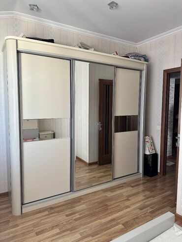 Matraslar: İkinəfərlik çarpayı, Dolab, Termo, 2 tumba, İşlənmiş