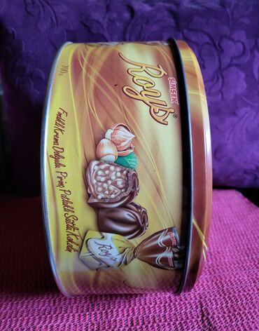 Ostalo posuđe: Metalna ocuvana turska kutija iz 2005g. Visina. 10cm — 2