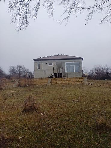 bakida həyət evlərinin satisi: 3 otaqlı, 300 kv. m, Kredit yoxdur, Orta təmir — 2