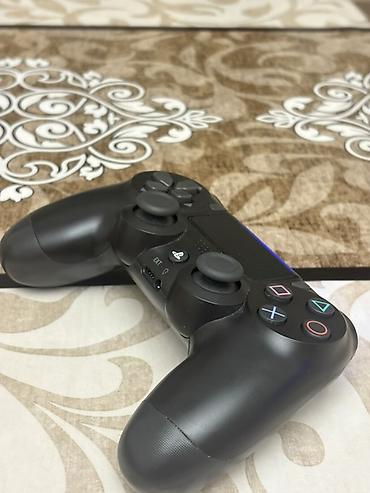xbox one s disk: Sony PlayStation 4 Slim (PS4) oyun konsolu – qara rəng. Komplekt: - — 6