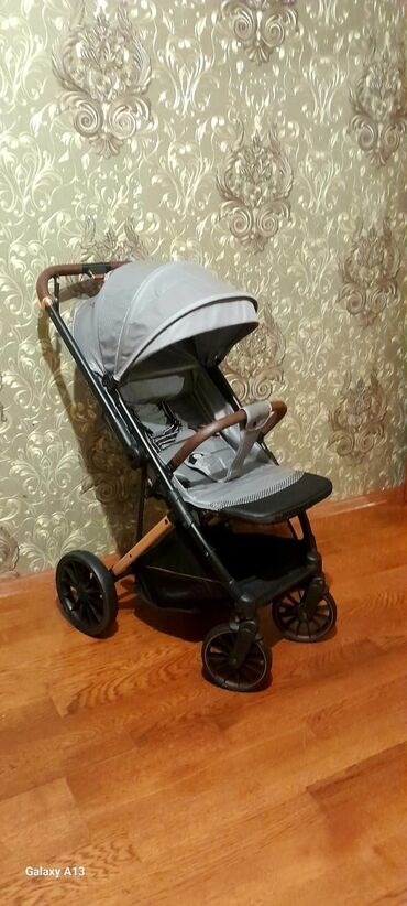 Gəzinti arabaları: Klassik gəzinti arabası, Kidilo, İşlənmiş, Yaş: 24-30 ay, Ünvandan götürmə, Ödənişli çatdırılma lalafo.az -da Gəzinti arabaları: Klassik gəzinti arabası, Kidilo, İşlənmiş, Yaş: 24-30 ay, Ünvandan götürmə, Ödənişli çatdırılma