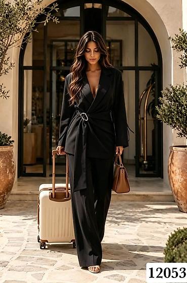 scream cena: Komplet 
2900 dinara 👜👗 — 3