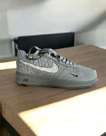sandake: A Klasa 
Nike Air Force
Cena: 4500 din
Brojevi: 36-46
PS✨ — 6