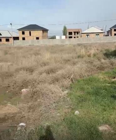 срочно продаю участок газ канализация есть: 4 соток, Для строительства, Красная книга, Договор купли-продажи
