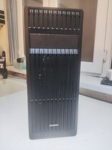 Masaüstü kompüterlər və iş stansiyaları: - Ana plata: B250M PRO-VDH DDR4 - Prosessor: Intel Core i5-7500 3.4GHZ — 4