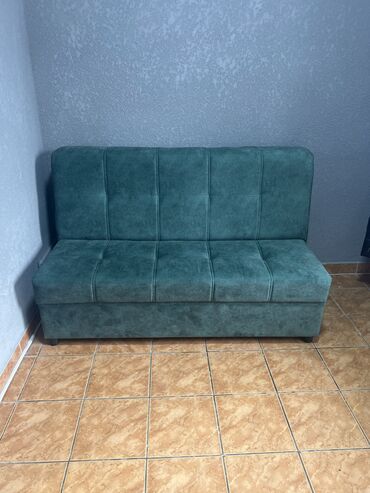 материал для дивана: Цвет - Зеленый, Б/у