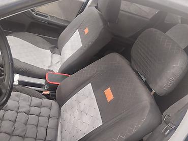 моноинжектор audi 80: Audi 80: 1989 г., 1.8 л, Механика, Бензин, Седан — 4