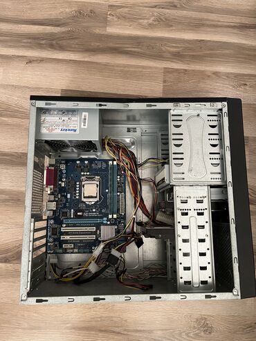 Masaüstü kompüterlər və iş stansiyaları: Masaüstü kompüter plata islemir qalan her sey isleyir Ana Plata h61