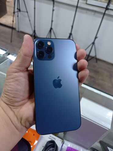 Apple iPhone: IPhone 12 Pro, Б/у, 256 ГБ, Синий, Чехол, В рассрочку, 73 %