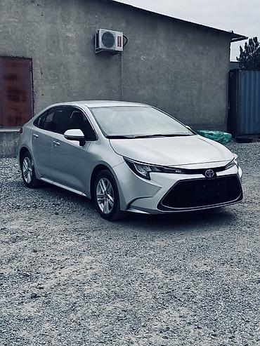 Унаа сатуу: Toyota Corolla: 2021 г., 1.8 л, Вариатор, Гибрид, Седан — 2