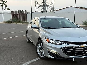 malibu spoiler: Chevrolet Malibu – gümüş rəngli, geniş və komfortlu sedan — 4