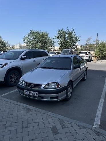 Toyota Avensis: 2001 г., 1.8 л, Автомат, Бензин, Седан