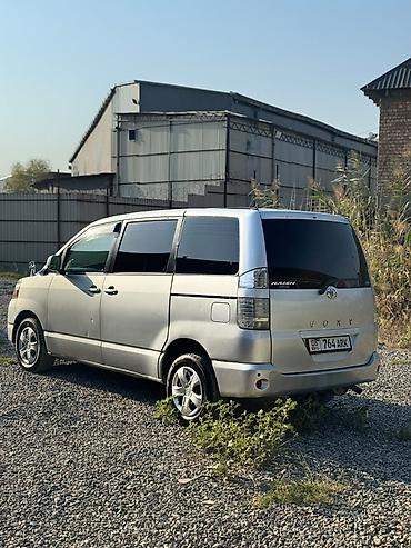 хонда вокси: Toyota Voxy: 2006 г., 2 л, Бензин, Минивэн — 4