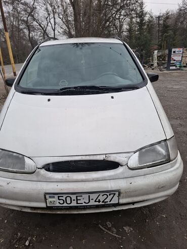 Ford: Ford Galaxy, ağ rəng, miniven/krossover sinfi. Xarici xüsusiyyətlər — 7