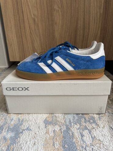 кроссовки adidas gazelle: Мужские кроссовки, 41, Adidas Originals, Новый, цвет - Синий, Самовывоз