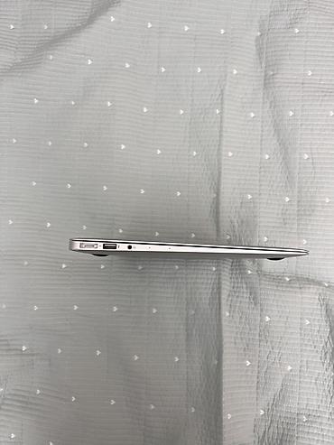 Ноутбуки Apple (MacBook): Apple MacBook Air 13" - Корпус из алюминия, цвет Silver - Экран 13" с — 8