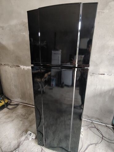 soyuducu toshiba: 2 qapılı Toshiba Soyuducu Satılır, rəng - Qara