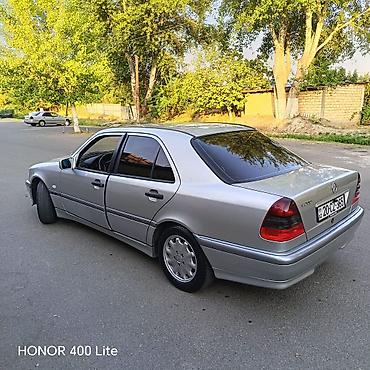 traktor farası: Mercedes-Benz C-Class: 1.8 l | 2000 il Sedan — 4