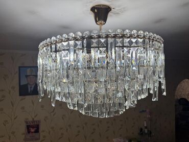 приходка: Продаю люстры 1)Брал недавно в отличном состоянии за 9000отдам