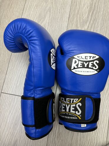 лапа перчатки: Продам боксерские перчатки Cleto Reyes 12oz ✅ Оригинальные