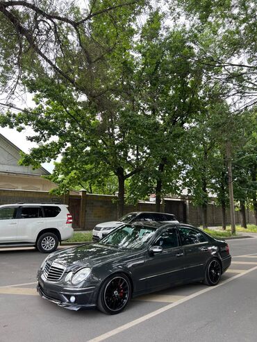 Mercedes-Benz: Mercedes-Benz E-Class: 2003 г., 5 л, Автомат, Бензин, Седан — 5