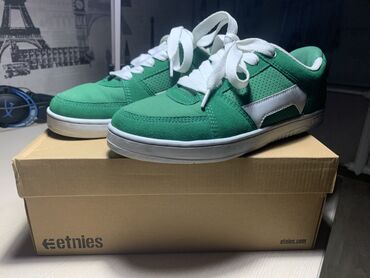 б у мужская спортивная обувь: Кроссовки Etnies (скейт‑модель) СЛЕГКА ПОНОШЕННЫЕ - Цвет: ярко‑зелёный