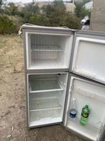 швейная машина рассрочка: Холодильник Avest, Б/у, Двухкамерный, 150 *
