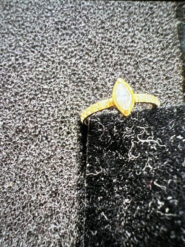 Sırğalar: Piisinq sırqa. 60 Azn almışam. 2 həftə istifadə etmişəm. İşimlə — 9