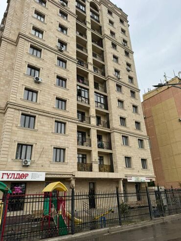 central: Продаю Магазин В жилом доме, 136 м², ПСО (под самоотделку), Отдельный вход, Цокольный этаж этаж