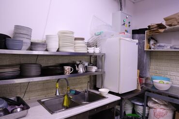 работа в оше официант: Талап кылынат Идиш жуучу, Төлөм Бир айда эки жолу