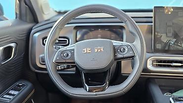 Другие детали салона: Электромобиль BAIC (интерьер) 2025 год 1,5 гибрид 4вд пробег 8000км — 24