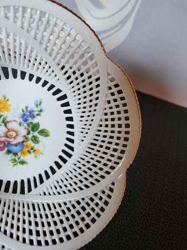 Činije: Bombonijera nova Cluj Napoka porcelan iz 70ih. Porcelanska rumunska — 9