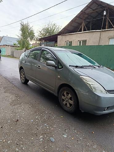 тайрта краун: Toyota Prius: 2004 г., 1.5 л, Вариатор, Гибрид, Хэтчбэк — 2