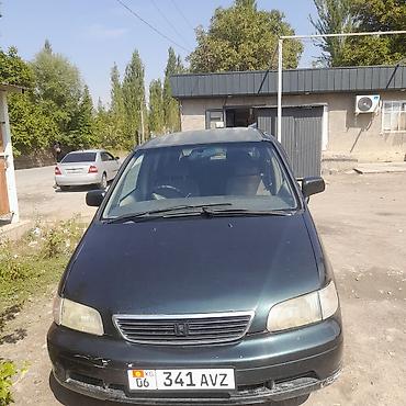 Унаа сатуу: Honda Shuttle: 1997 г., 2.2 л, Кол менен иштөөчү, Бензин, Вэн/Минивэн — 1