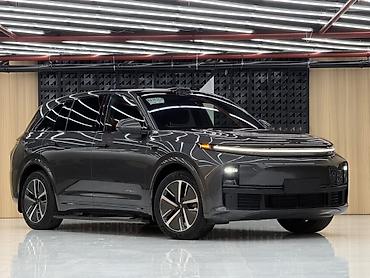 уна: Lixiang L7: 2024 г., 1.5 л, Автомат, Электромобиль, Кроссовер — 1
