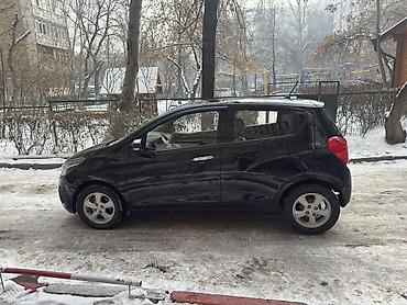 Chevrolet: Chevrolet Spark: 2017 г., 1 л, Автомат, Бензин, Хэтчбэк — 4