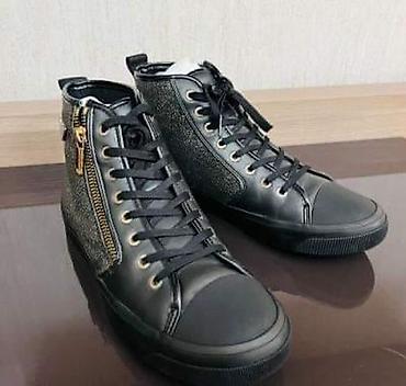 Emporio Armani qadın krossovkası – model K3Z017 X1460 - Rəng: qara - lalafo.az -da Emporio Armani qadın krossovkası – model K3Z017 X1460 - Rəng: qara -