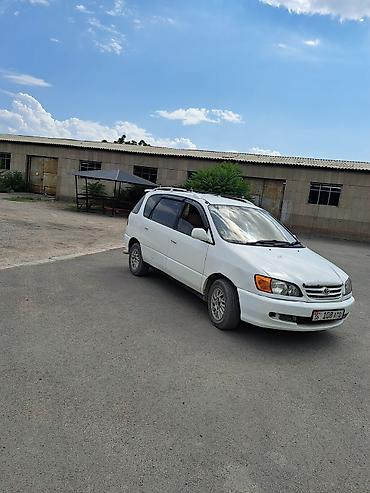 Toyota: Toyota Ipsum: 2001 г., 2 л, Автомат, Бензин, Минивэн — 1