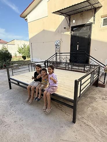 металлом: Тапчан 3 x 2 x 1 м, Металл — 2