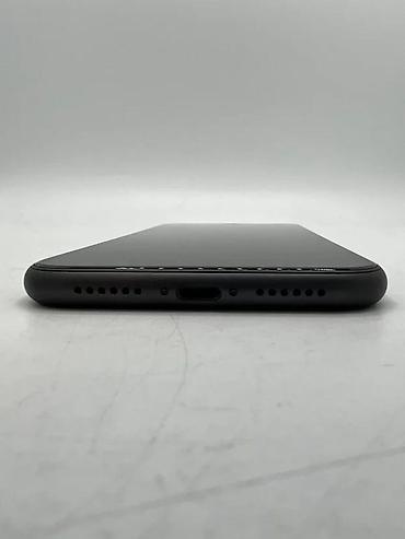 Apple iPhone: Apple iPhone 11 – crni - Ekran 6.1" Liquid Retina HD (LCD), True — 5