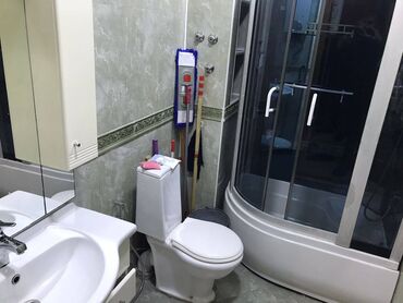 Uzunmüddətli kirayə mənzillər: Nəsimi rayonu,28 may metro çıxışında,4 mərtəbənin,4-cü mərtəbəsində,2 -da lalafo.az — 5 Uzunmüddətli kirayə mənzillər: Nəsimi rayonu,28 may metro çıxışında,4 mərtəbənin,4-cü mərtəbəsində,2 — 5