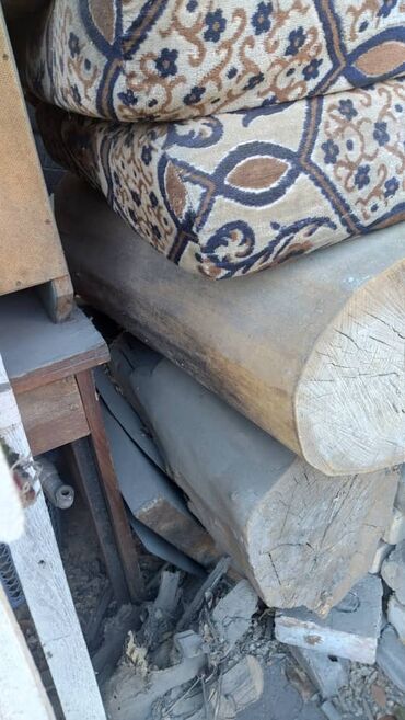 перегородки деревянные: Продаю недорого б/у деревянные пни (три штуки), диаметр около 25-30