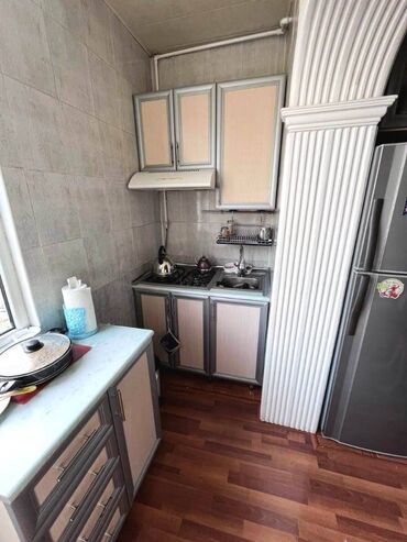 Köhnə tikili: Bakı, Yeni Günəşli Massiv D, 3 otaqlı, Köhnə tikili, m. Həzi Aslanov, 80 kv. m — 9