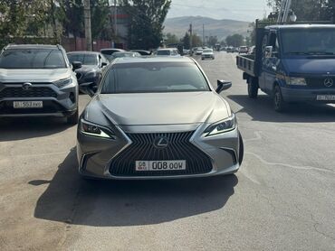 рассрочка машиналар: Lexus ES: 2018 г., Гибрид