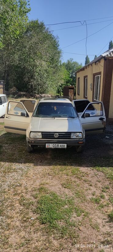 Volkswagen: Volkswagen Jetta: 1988 г., 1.8 л, Механика, Бензин, Седан — 7