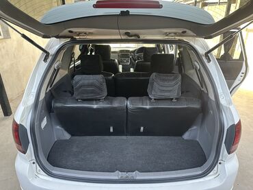 Toyota: Toyota Ipsum: 2003 г., 2.4 л, Автомат, Бензин, Минивэн — 10