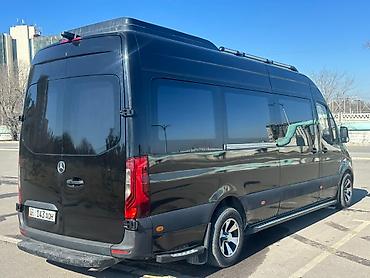 Пассажирский бус на заказ: VIP салон 
Бус на заказ — 3