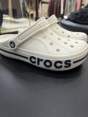 сколько стоит кроксы в бишкеке: Босоножки, 37, 38, 39, Crocs, Новый, цвет - Белый, Самовывоз